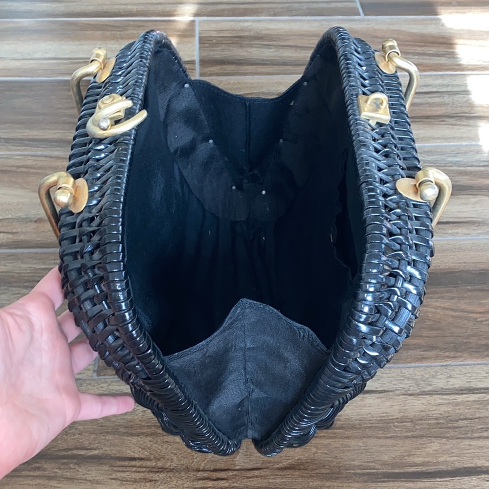 🛍️Adorable Custom Made Black Woven Handbag With Gold Details! - Picture 9 of 15